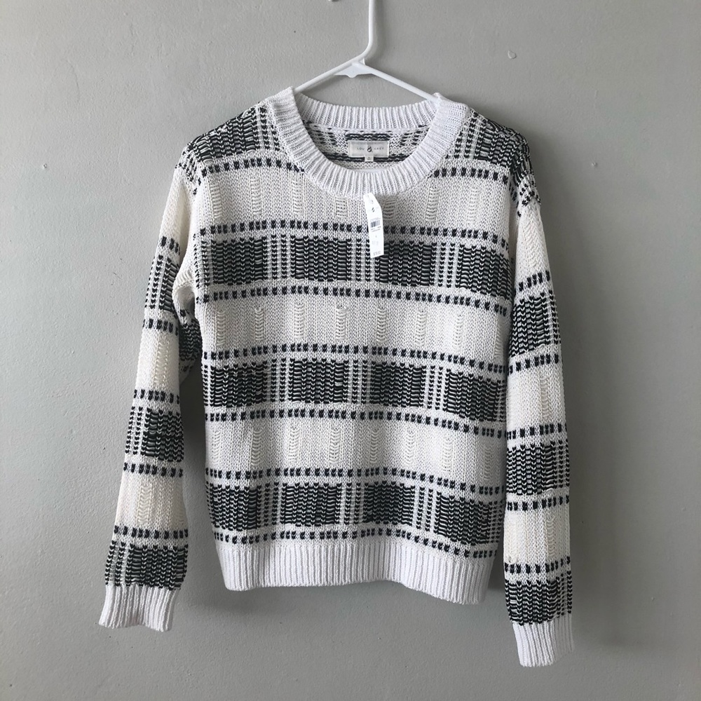 NWT Lou & Grey sweater